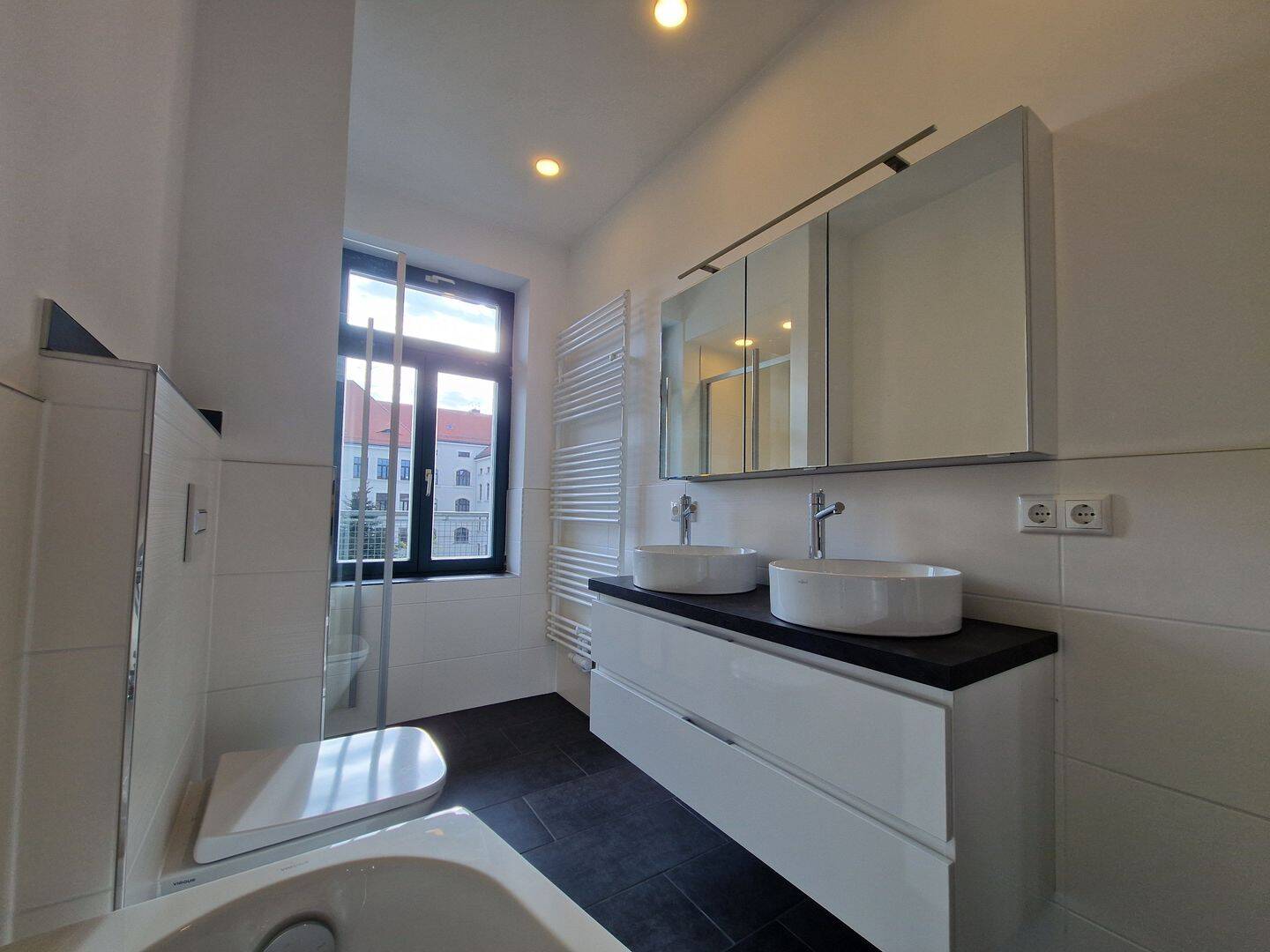 Erstbezug nach Sanierung: 3-Zimmer-Wohnung mit Einbauküche, großem Balkon und Aufzug in Gohlis-Süd, 4155 Leipzig (Gohlis-Mitte Gohlis-Süd)