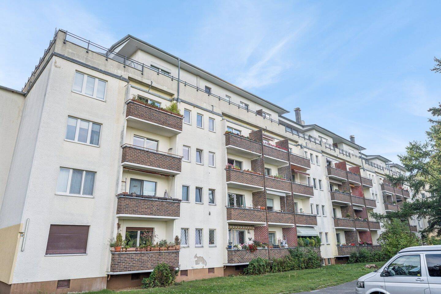40 m² mit Charakter – modernes 1-Zimmer-Apartment mit sonnigem Balkon, 12107 Berlin (Tempelhof-Schöneberg)