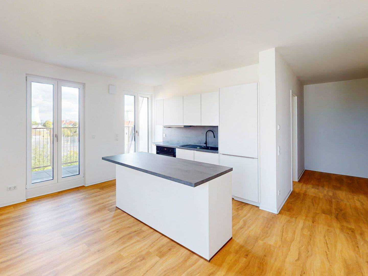 Ankommen & Wohlfühlen: 3 Zimmer mit hochwertiger Einbauküche, 1159 Dresden