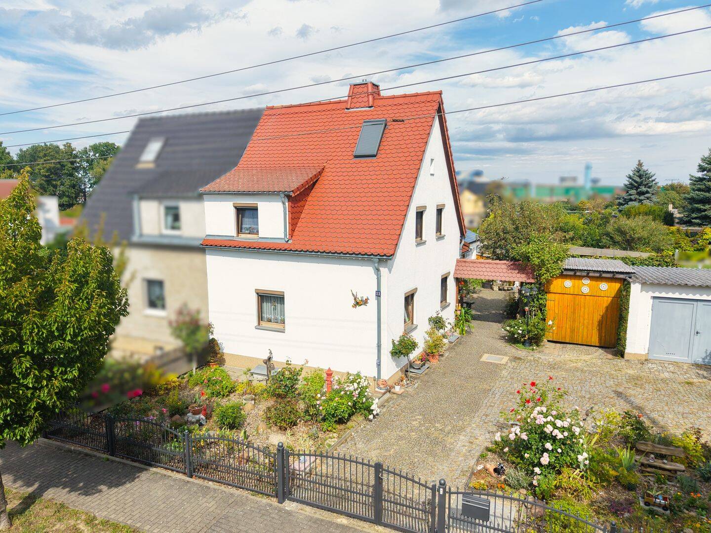 Viel Platz & Potenzial: Gepflegte Doppelhaushälfte auf knapp 1.000 m² Grundstück, in Riesa-Gröba!, 1587 Riesa