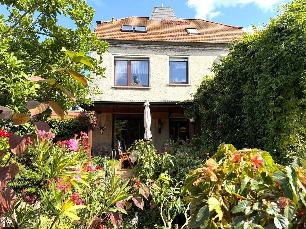 Einfamilienhaus mit Sauna, Tauchbecken & Naturparadies mit Gartenteich und Terrasse in Dessau-Roßlau, 6862 Dessau-Roßlau