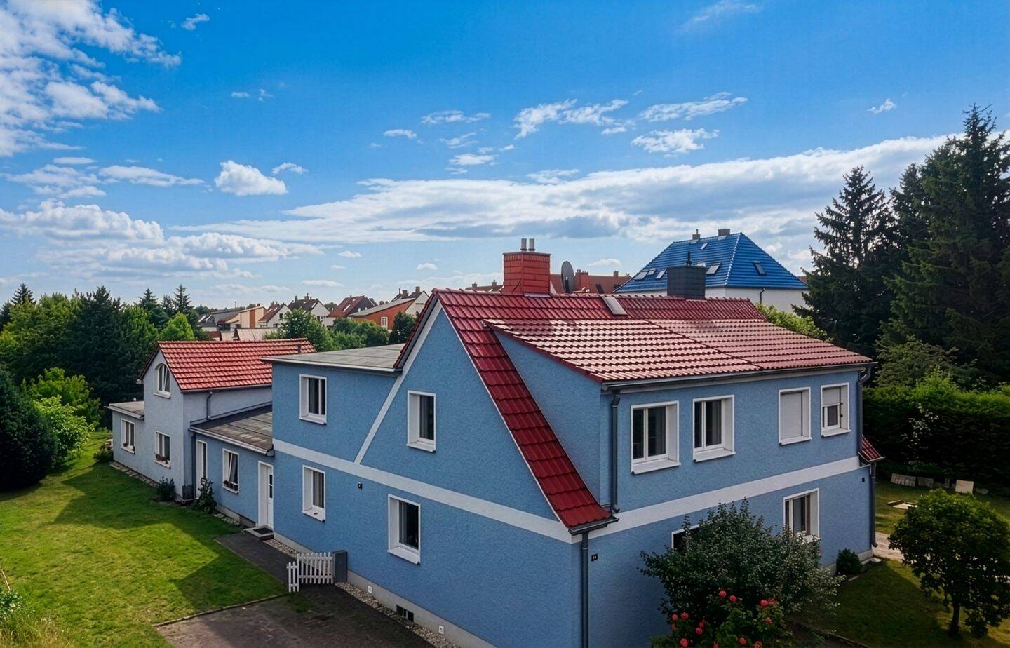 Doppeltes Wohnpotenzial: Zwei Häuser mit Garten in attraktiver Erfurter Lage, 99094 Erfurt