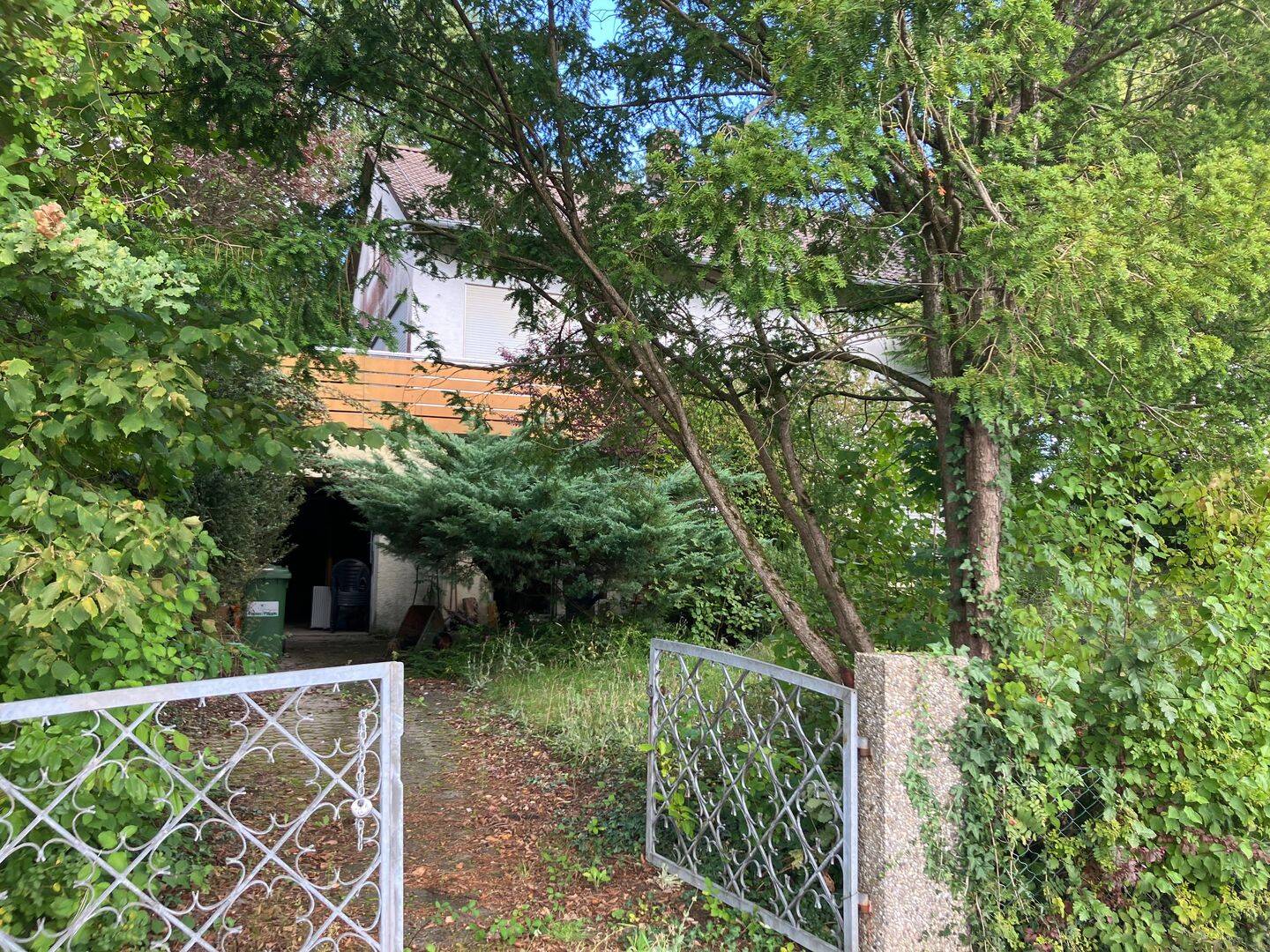 Naturnahes Grundstück mit eingewachsenem Einfamilienhaus, 90559 Burgthann