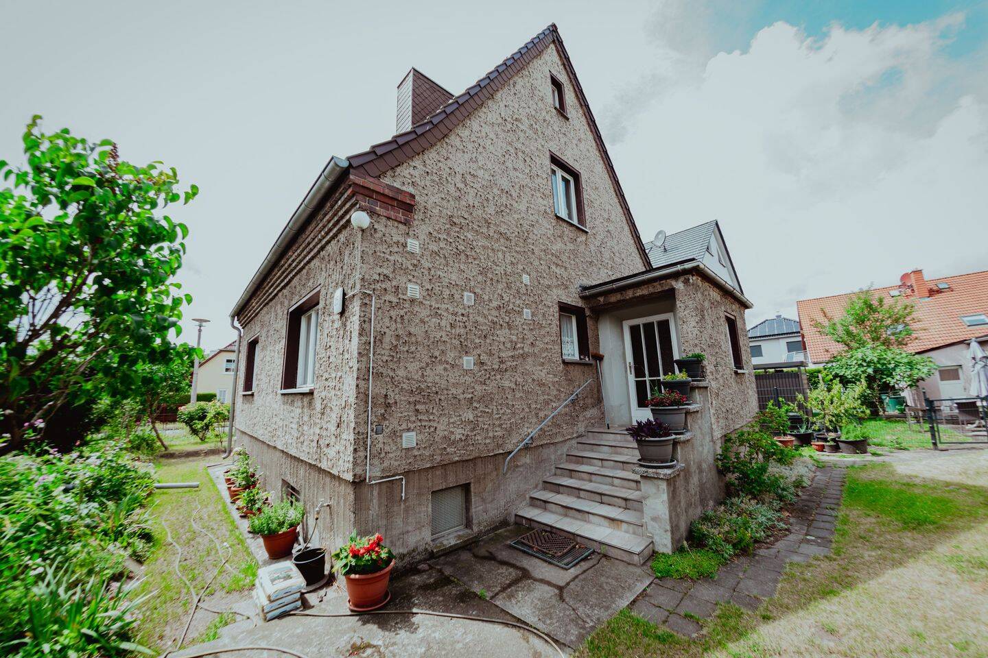 Freistehendes Einfamilienhaus mit großem Grundstück in Berlin 13053, 13053 Berlin (Lichtenberg Hohenschönhausen)