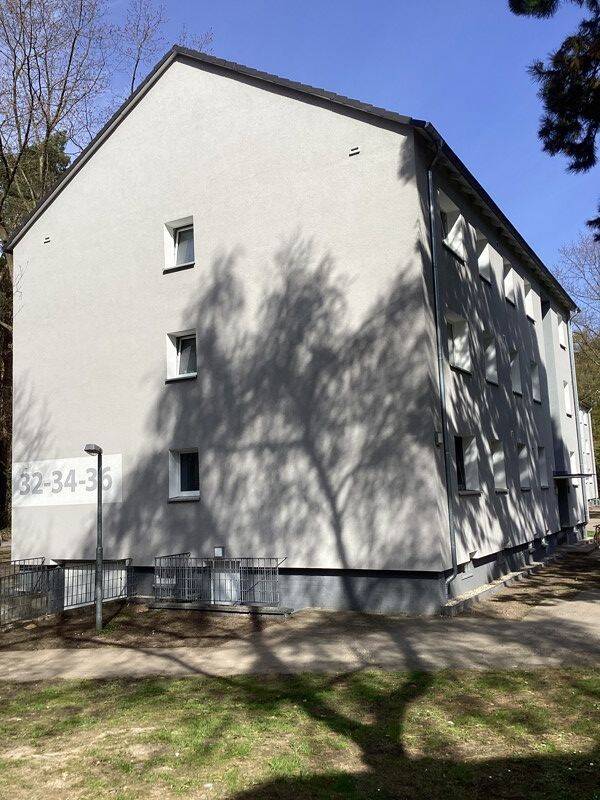 Familienfreundliche 3,5-Zimmer-Wohnung am Waldrand, 23568 Lübeck (Schlutup Sankt Gertrud)