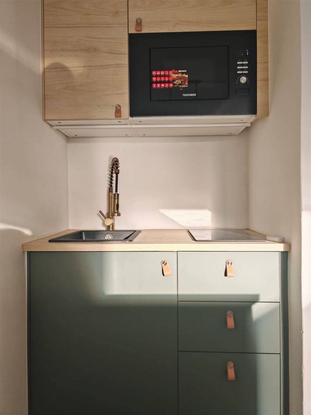 Modernisiertes City-Apartment an der Schwanthalerhöhe | 5. Etage mit weitem Blick | Balkon | TG, 80339 München (Ludwigsvorstadt-Isarvorstadt Schwanthalerhöhe)