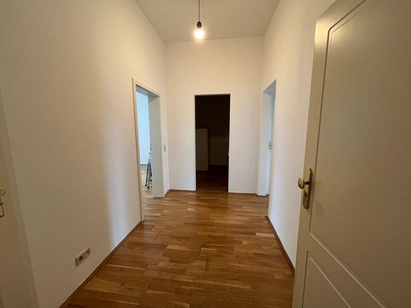 Zentrumsnahme 2- Raumwohnung mit Parkett und EBK, 4103 Leipzig (Zentrum Zentrum-Ost Zentrum-Südost)