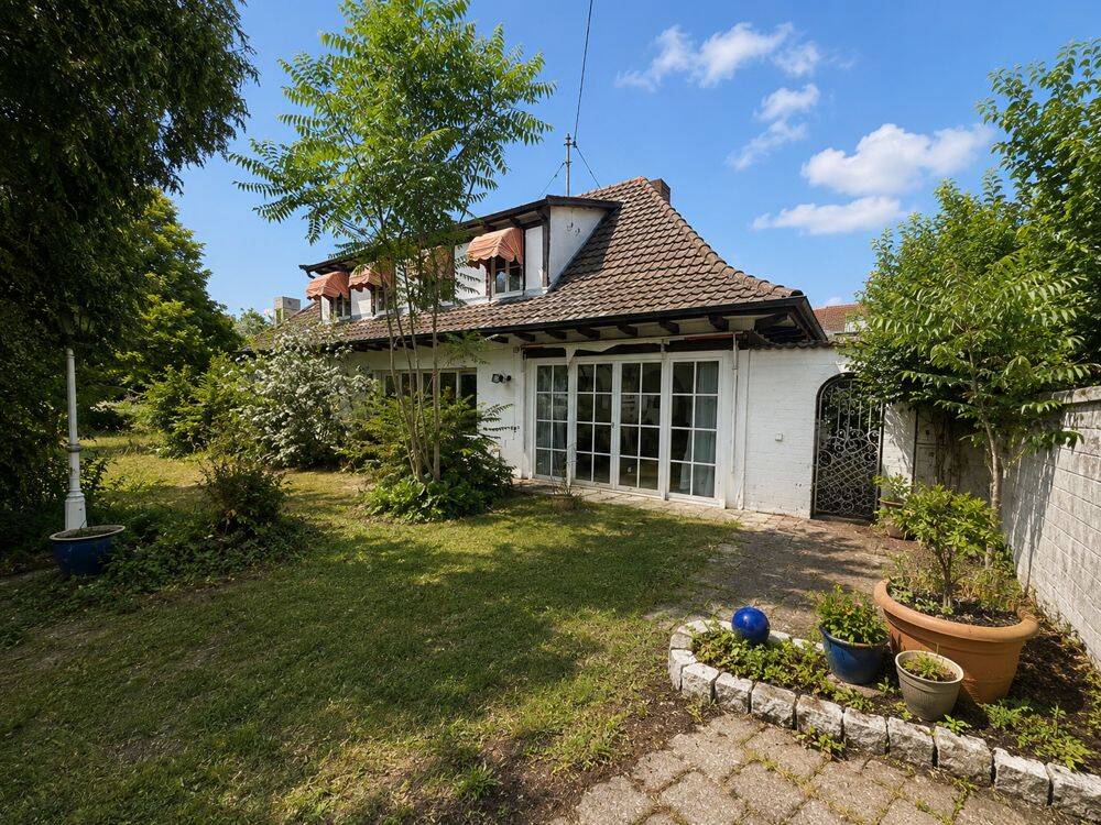Freistehendes Einfamilienhaus zum Selbstverwirklichen, 68219 Mannheim (Rheinau)