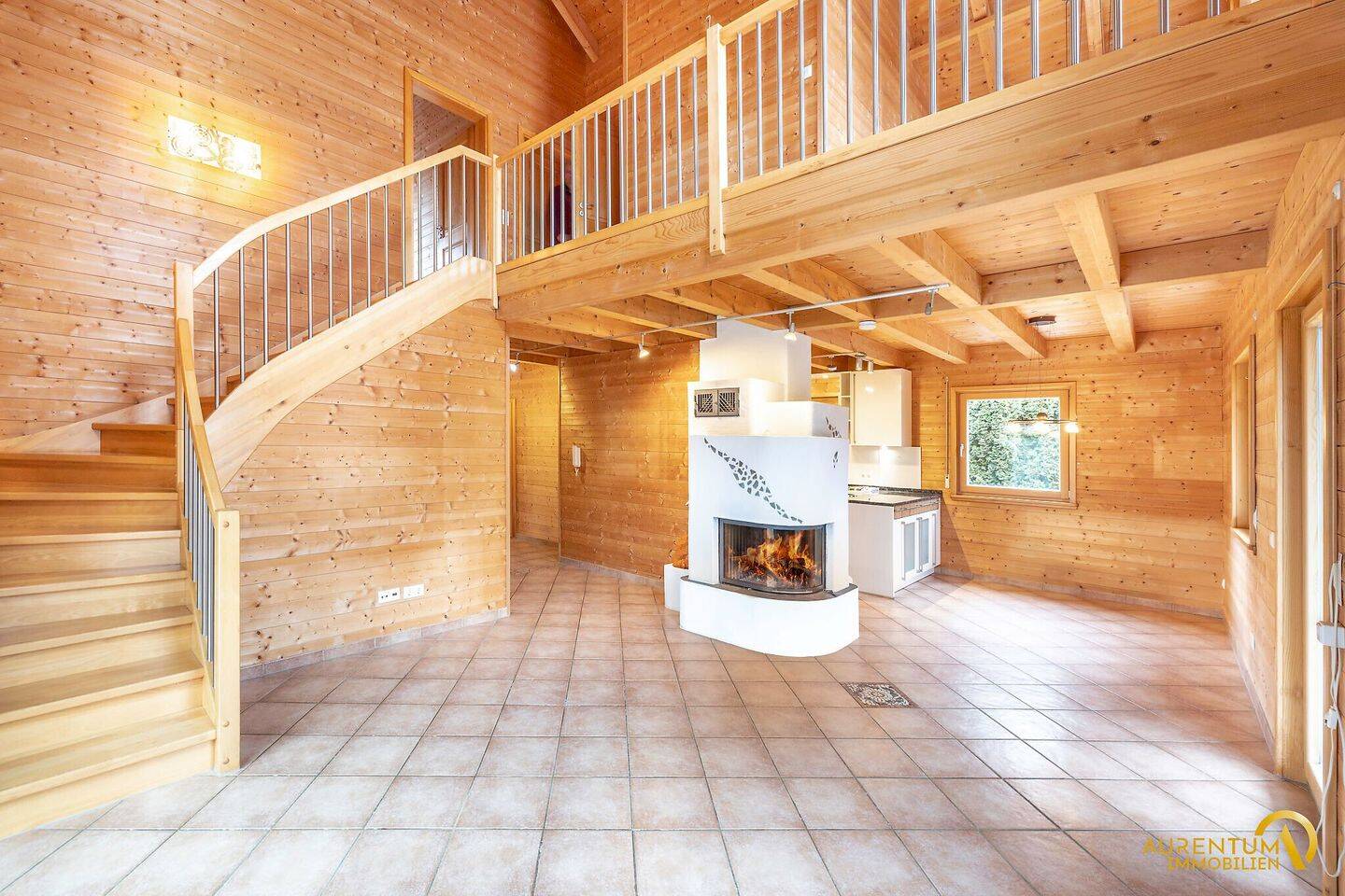 Geschmackvolles, energieeffizientes Massivholzhaus mit 3 Schlafzimmern und Wintergarten zur Miete, 84092 Bayerbach b. Ergoldsbach