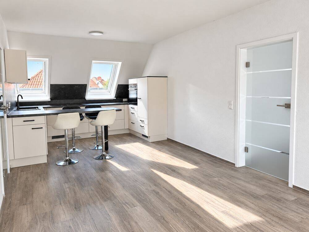 Erstbezug nach Komplettrenovierung! 4-Zimmer Eigentumswohnung über den Dächern der Warener Innenstadt in top Lage & mit mordernster Ausstattung, 17192 Waren (Müritz)
