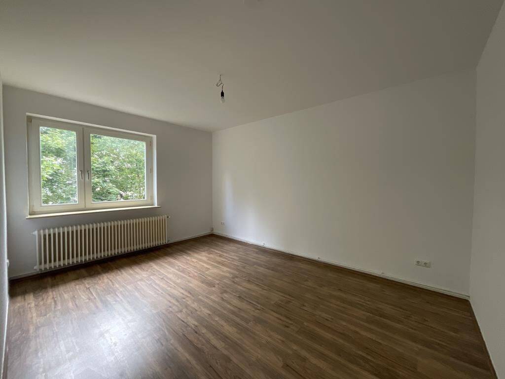 Gut geschnittene 2-Zimmer-Wohnung mit Duscbe in Wilhelmshaven City! Bezugsfertig!, 26382 Wilhelmshaven (Bant Heppens Innenhafen Innenstadt Siebethsburg)