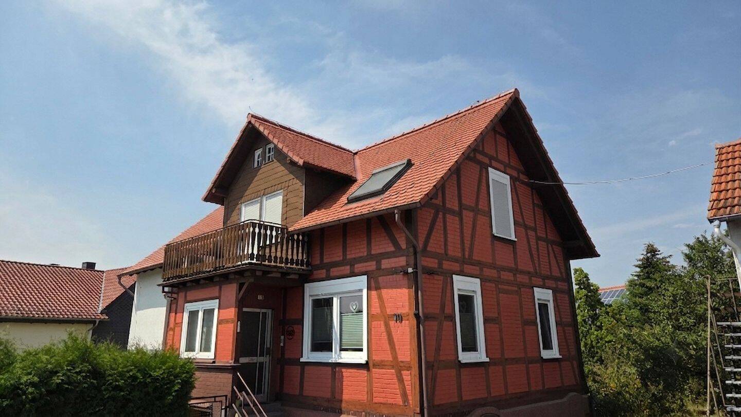Saniertes EFH nahe Marburg mit Pool, 908 m² Garten und Werkstatt, 35112 Fronhausen