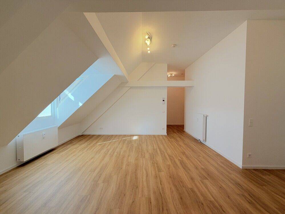 Charmante 2-ZKB DG-Wohnung im Herzen von Landau zur Miete, 76829 Landau in der Pfalz