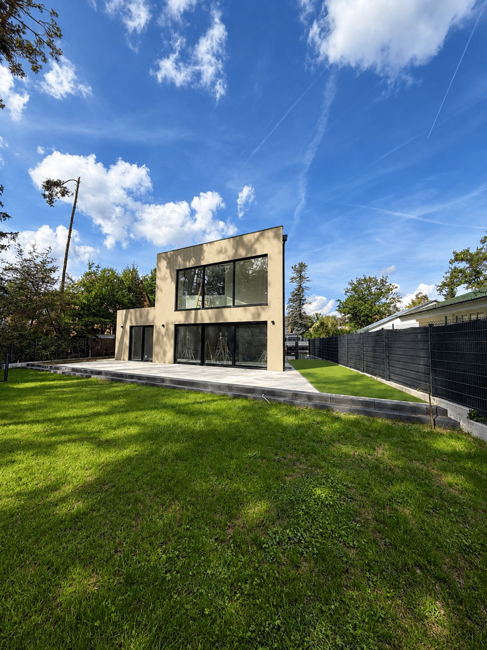 Architektur. Weite. Privatsphäre. | Exklusiver Neubau über dem Wiesengrund, 90571 Schwaig b. Nürnberg