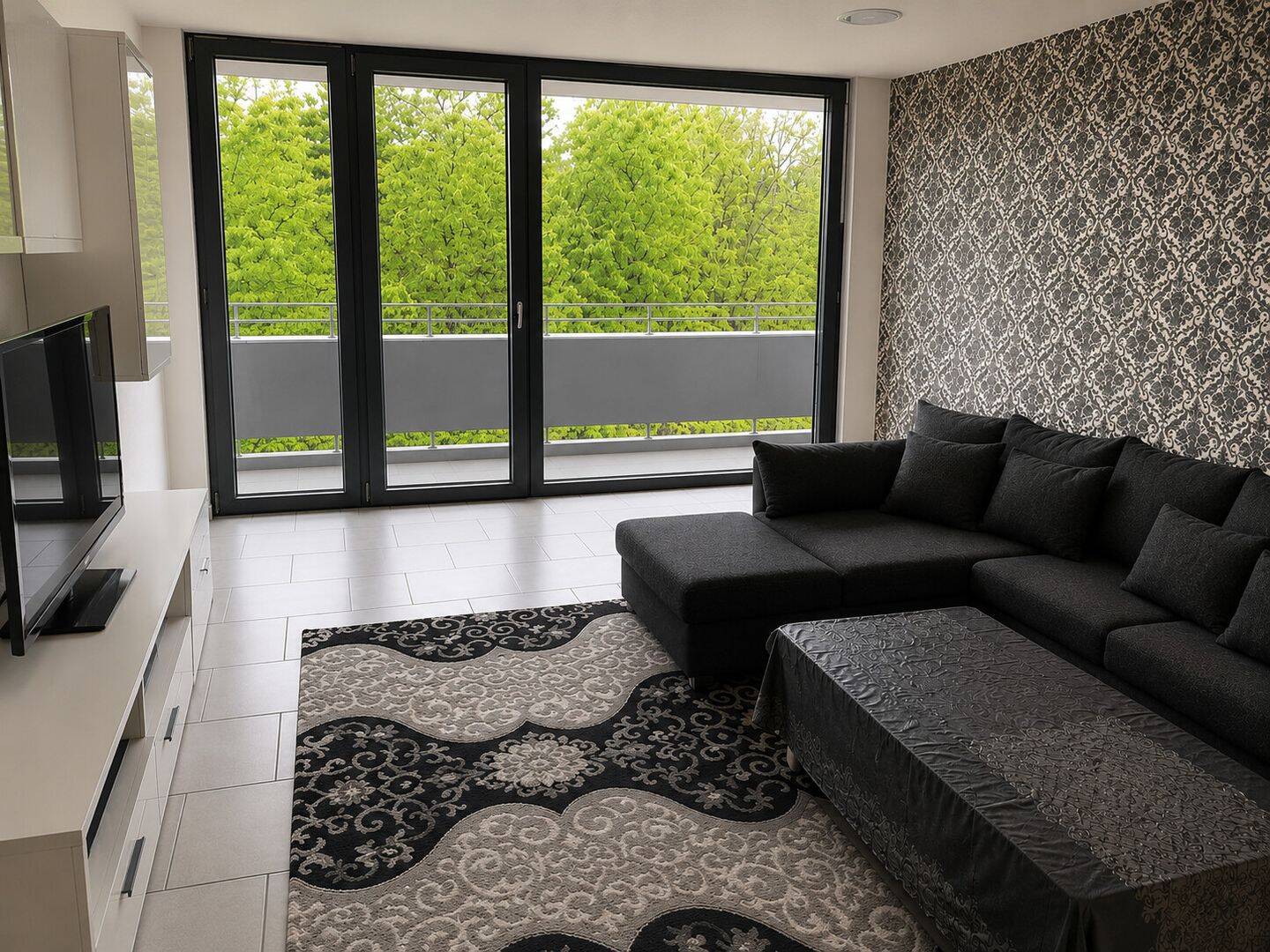 schöne 3 – Zimmer  Wohnung, mit großem Rundumbalkon in Mettmann Zentrum, 40822 Mettmann