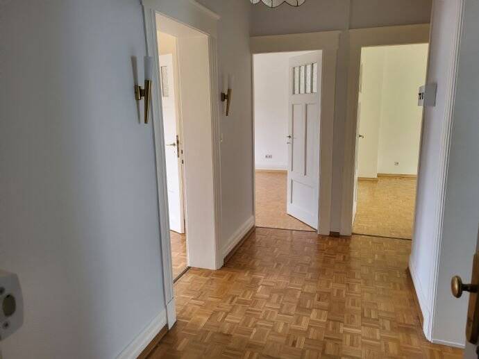 Helle 3-Zimmer-Altbauwohnung mit 2 Balkonen in Frankfurt am Main – Sachsenhausen, 60598 Frankfurt am Main (Sachsenhausen)