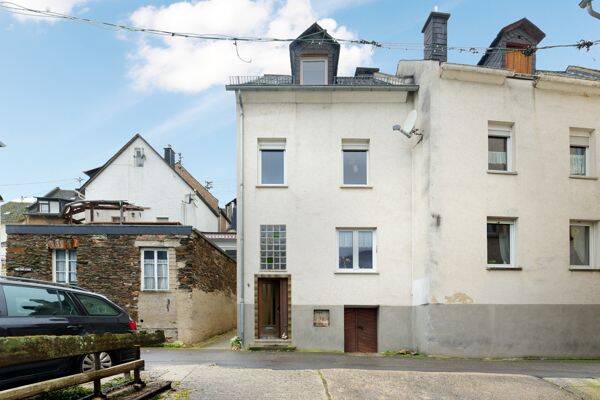 Altbau-Liebhaber gesucht: Renovierungsbedürftiges Einfamilienhaus in Zell / Kaimt, 56856 Zell (Mosel)