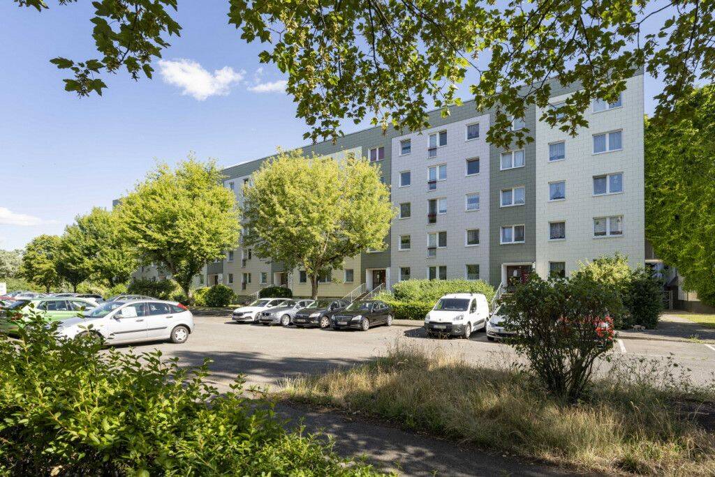Erstbezug mit Balkon und bodengleicher Dusche, 4209 Leipzig (Grünau-Mitte Grünau-Nord Grünau-Ost Schönau)