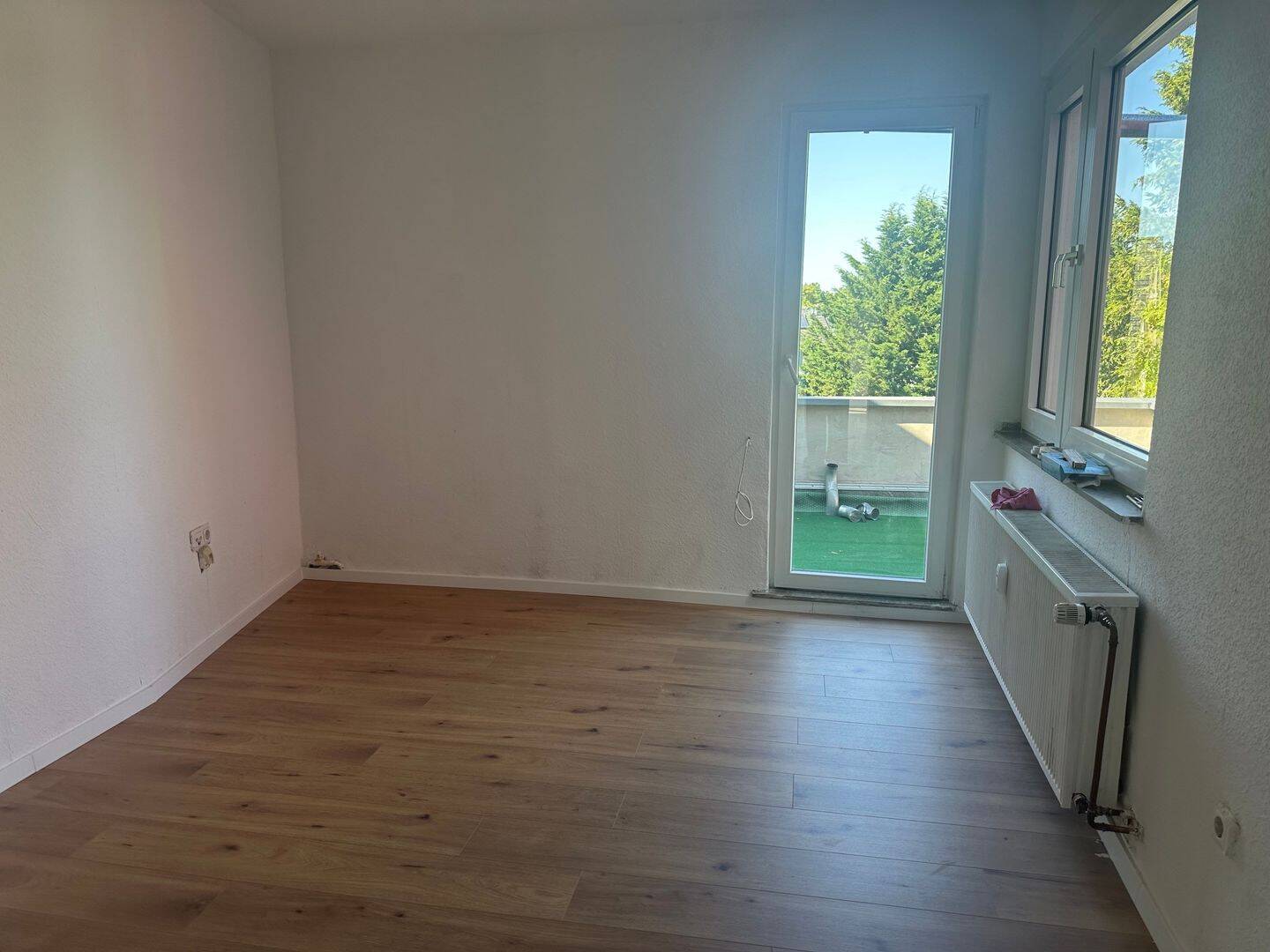 Helle 2-Zimmer-Wohnung mit Balkon & Terrasse in Köln-Rath/Heumar, 51107 Köln (Kalk)