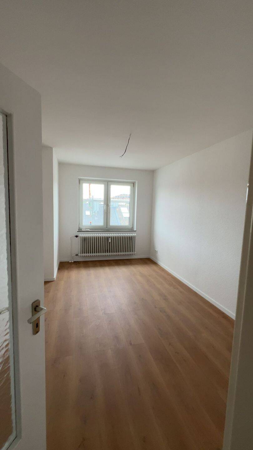 Frisch sanierte 4 Zimmer Wohnung in Daun, 54550 Daun