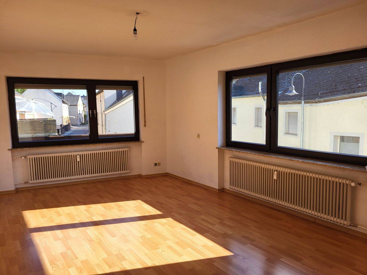 Lichtdurchflutetes Dachgeschoss in Schweich – Ideale Wohnlage, 54338 Schweich