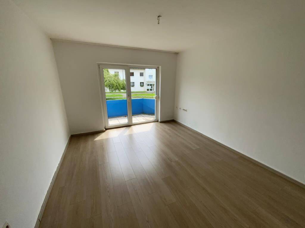 sofort einziehen und wohlfühlen! 3-Zimmer mit Balkon und Boden in Plettenberg Eschen, 58840 Plettenberg
