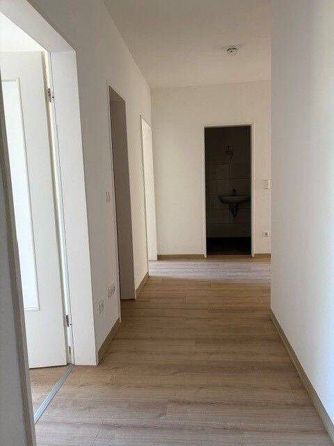 Ruhiges Haus sucht ruhige Mieter – Helle 3-Zimmer-Wohnung mit Balkon, 59557 Lippstadt