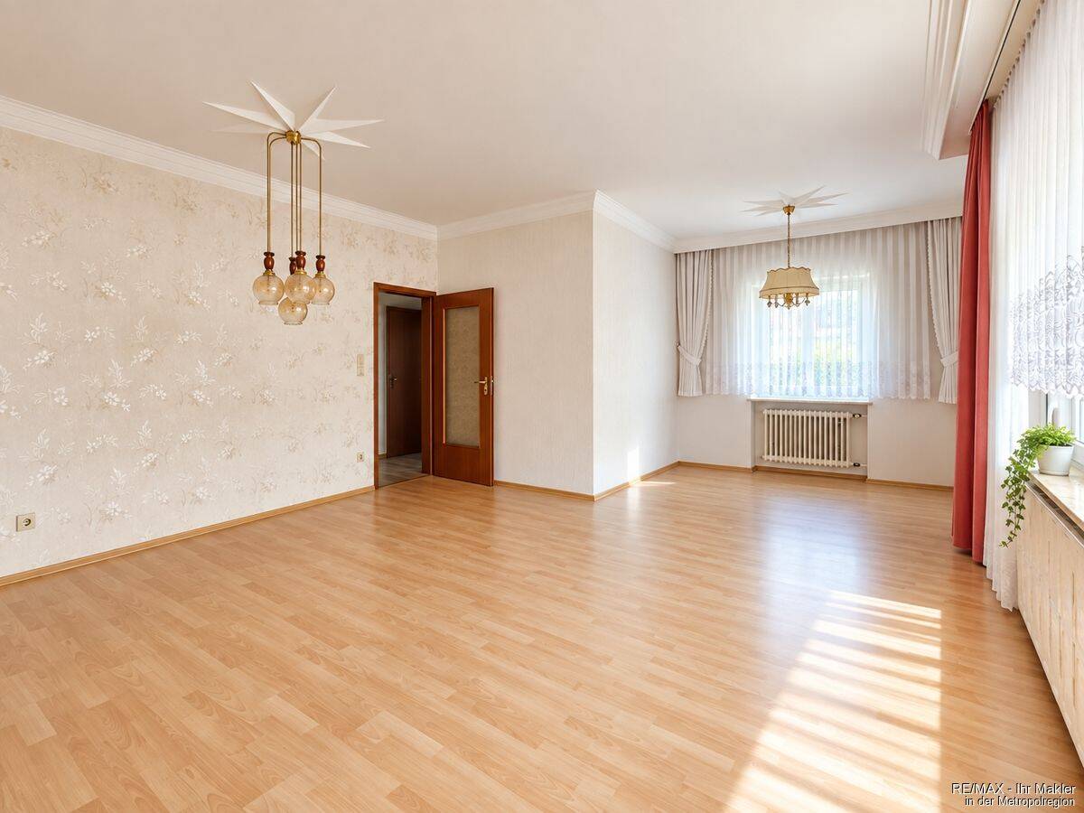 Großzügige 3-Zimmer-Wohnung mit Balkon und neu saniertem Bad, 90449 Nürnberg (Gebersdorf Neuröthenbach Röthenbach bei Schweinau)