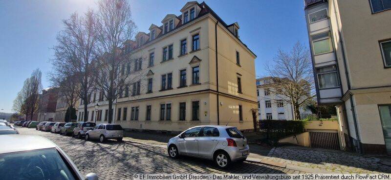 3-Zimmer-Galerie-Dachgeschosswohnung mit Stellplatz, Parkett und Bad mit Dusche und Fenster in 01129 Dresden, 1129 Dresden (Hellerberge Pieschen-Nord/Trachenberge Trachau)