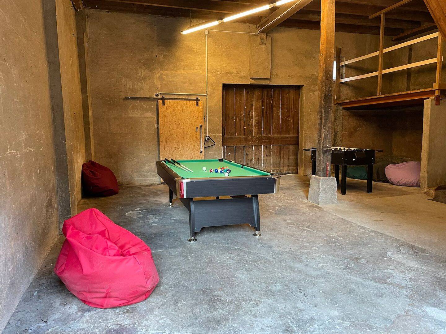 WG-Zimmer ++ Zentralgelegen nähe Campus + mit einem Billiardtisch, 74072 Heilbronn (Heilbronn)