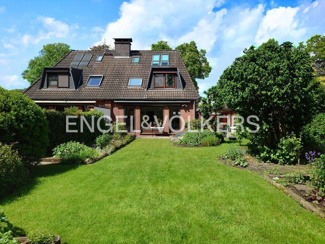 Charmante Doppelhaushälfte mit einem liebevoll angelegten Garten in ruhiger Lage, 28355 Bremen (Oberneuland)