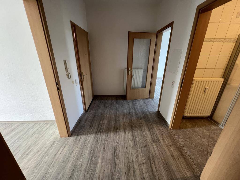 Zentral gelegen! Aufzug und Balkon! Schöne Single Wohnung, 7545 Gera (Bieblach Innenstadt Ostviertel Pforten Untermhaus)