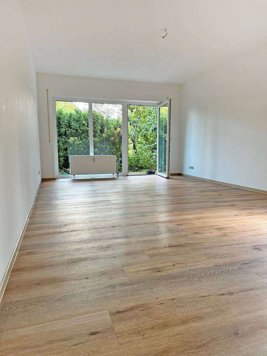 2-Zimmer-Wohnung mit Garten und Tiefgaragenstellplatz in Burgthann, 90559 Burgthann
