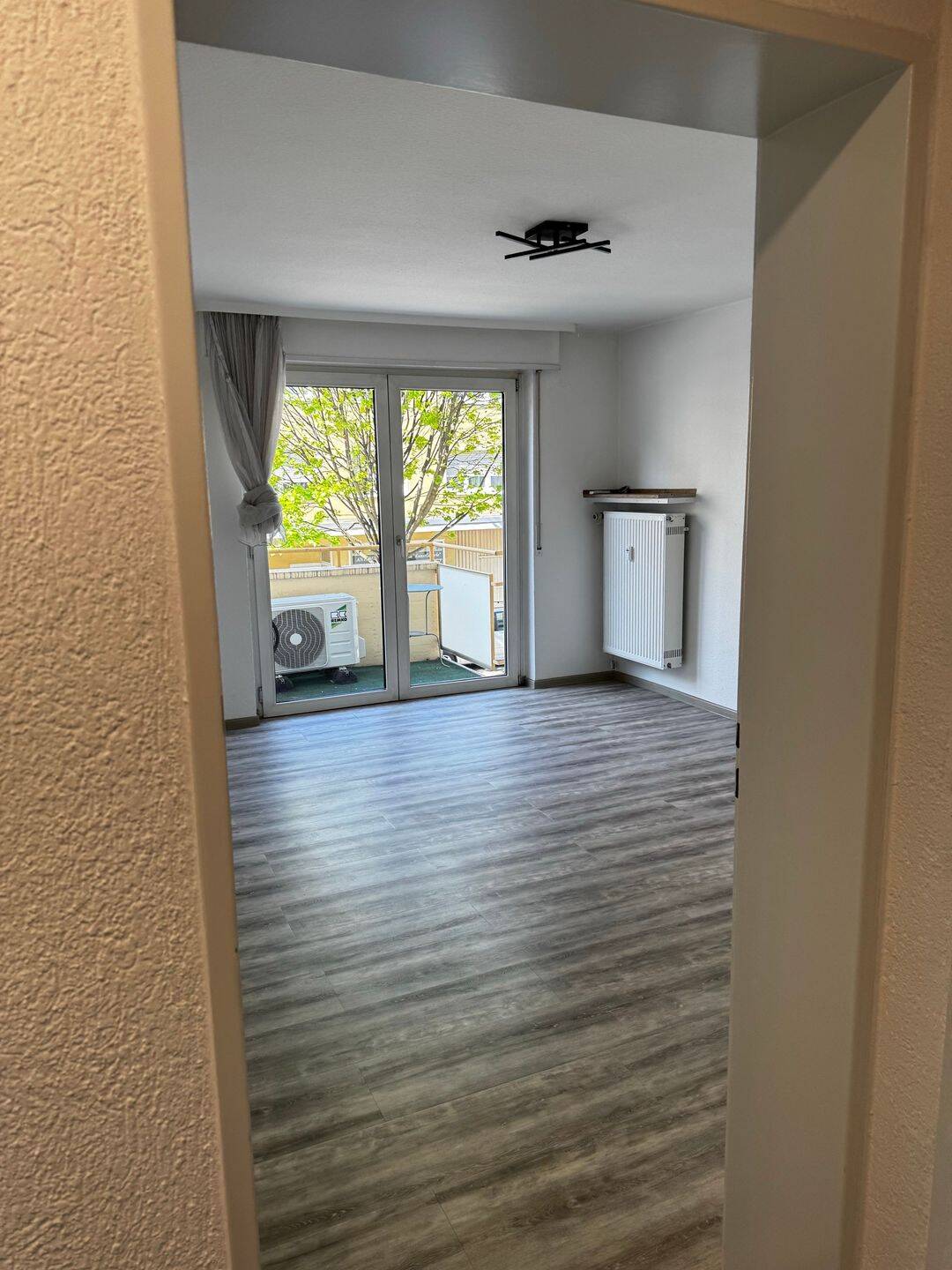 Helle, toll geschnittene 4 ZKB Wohnung mit 3 Balkonen, 67059 Ludwigshafen am Rhein (Mitte Mundenheim West)