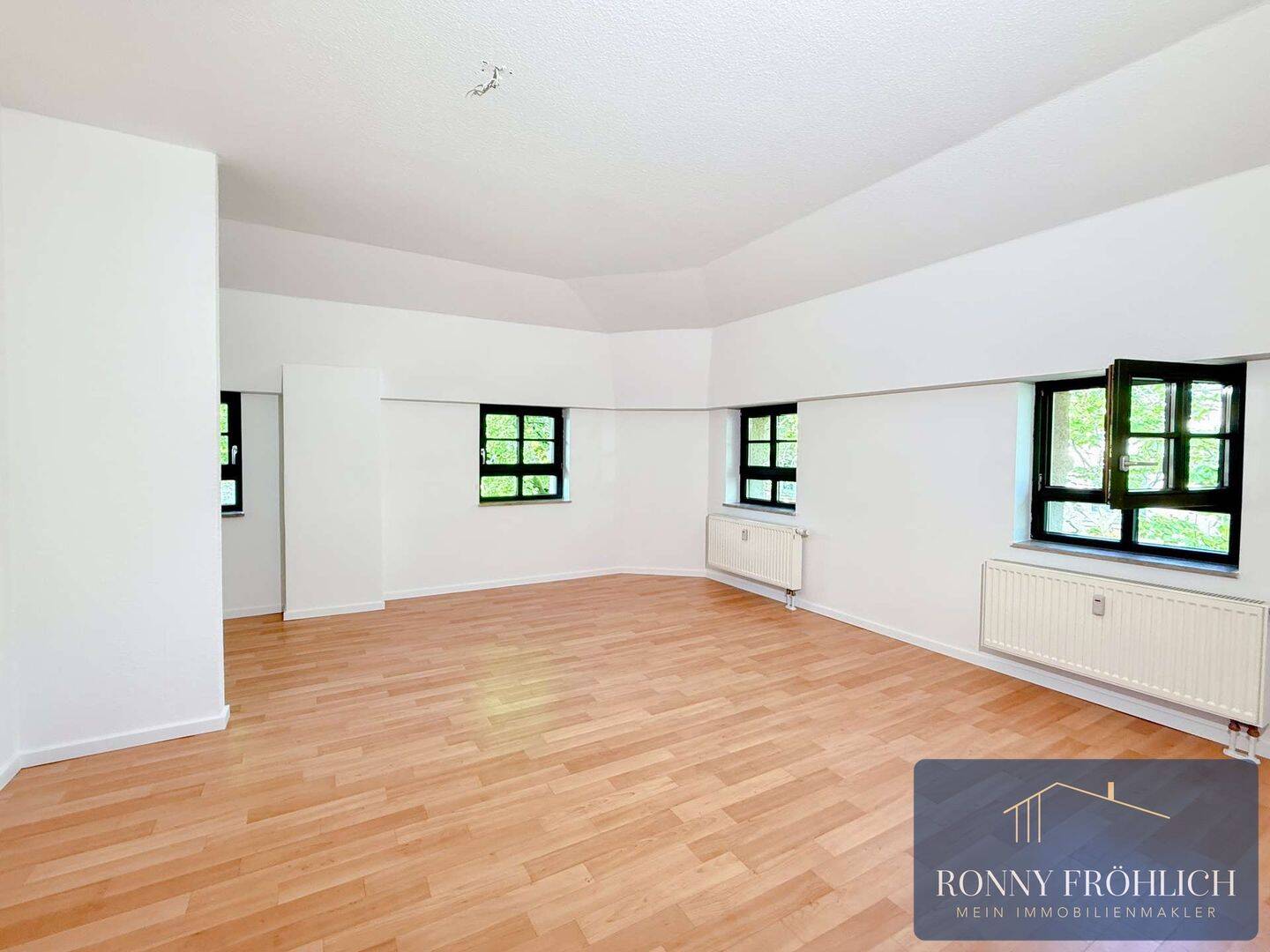 Helle 2-Raum Wohnung mit 56,40m² in Glauchau, 8371 Glauchau