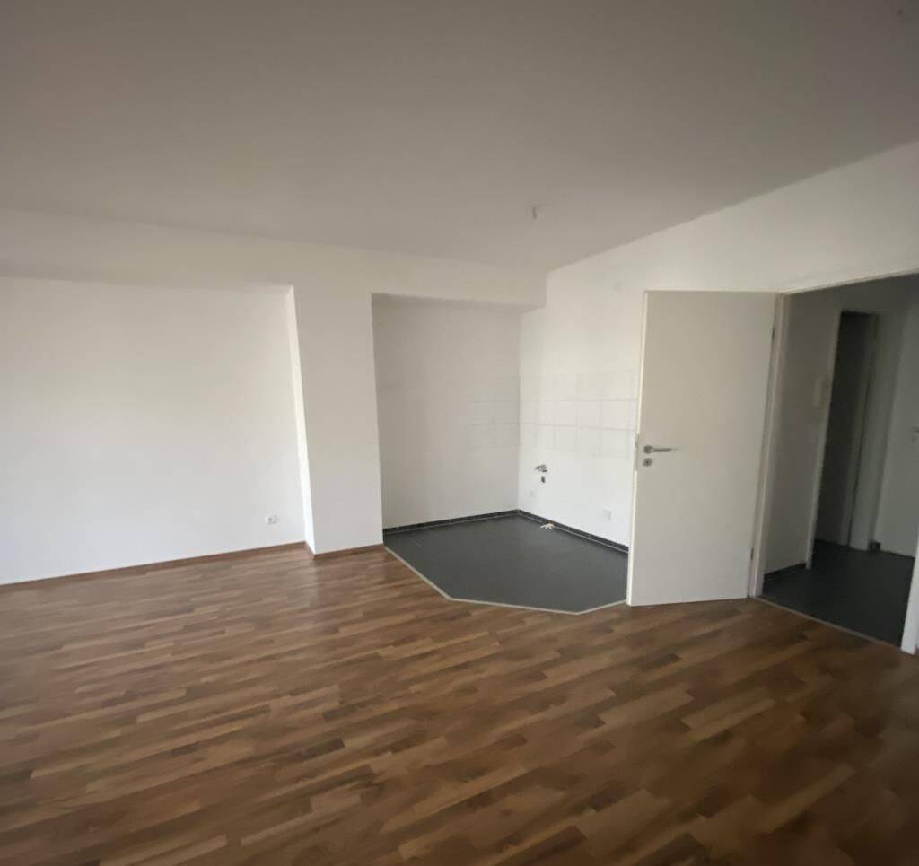 Sofort verfügbar! 1-Zimmer-Wohnung mit Laminatboden in Düsseldorf Bilk, 40223 Düsseldorf (Bilk Flehe Unterbilk)