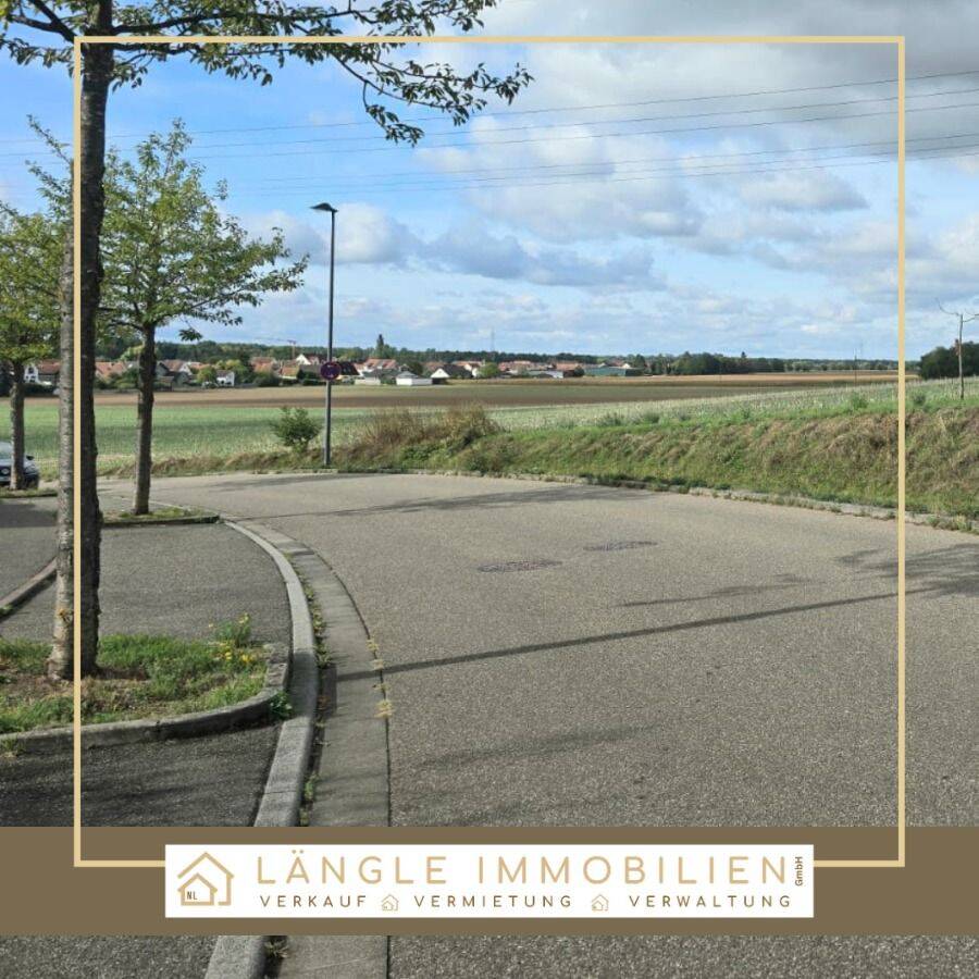 Wohnen, wo die Ruhe zu Hause ist: Erdgeschosswohnung mit großem Gartenanteil in Feldrandlage, 76870 Kandel