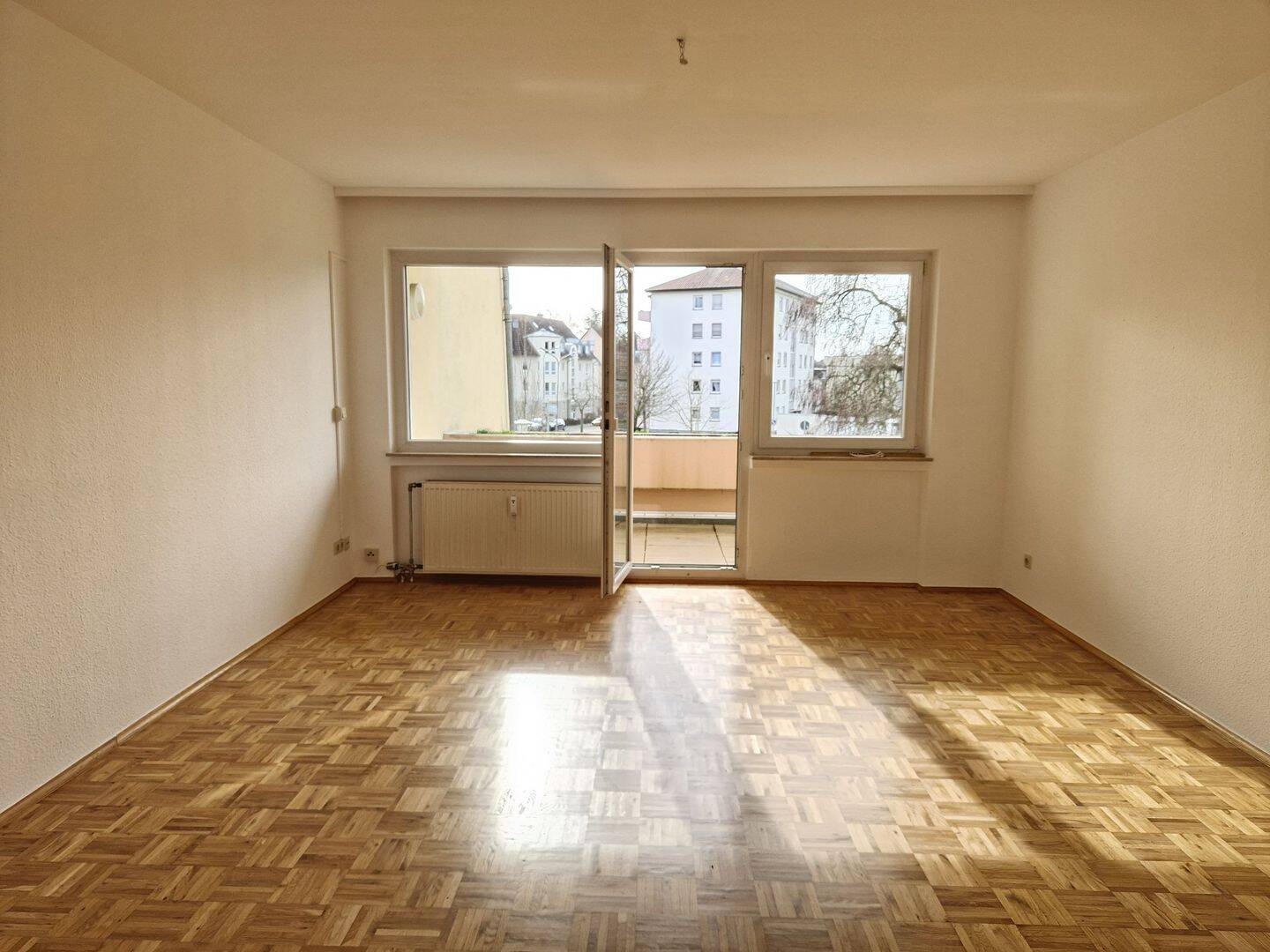 Schöne 3 Zi mit Balkon in Kesselstadt, 63454 Hanau