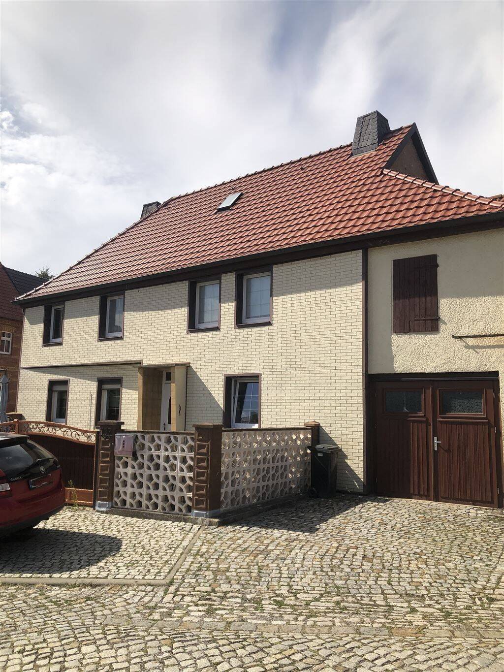 Einfamilienhaus mit großer Scheune/Werkstatt in Hardisleben, 99628 Buttstädt (Hardisleben)