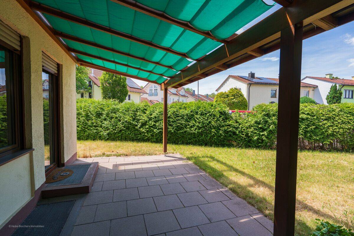 **Heike Borchers Immobilien**Viel Raum für neue Ideen**Reiheneckhaus mit sonnigem Süd-West-Garten**, 82008 Unterhaching