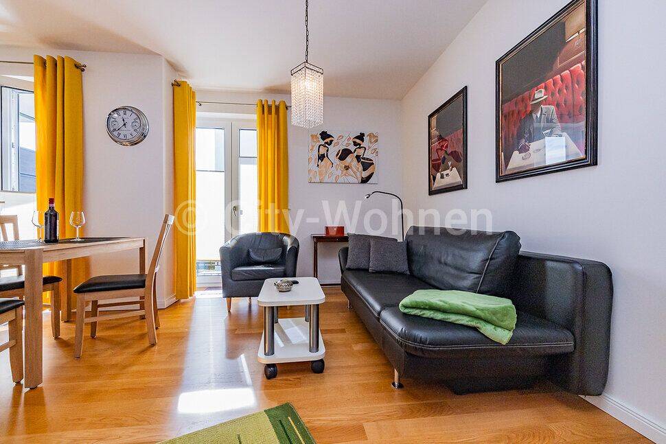 Hochwertig ausgestattete Neubau-Maisonettewohnung über 2 Etagen mit sonnigen Balkonen in Hamburg-Barmbek, 22081 Hamburg (Hamburg-Nord Barmbek-Süd Uhlenhorst)