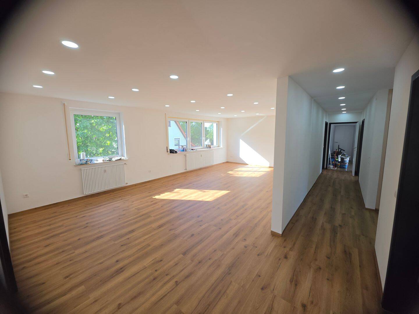 4-Zimmer-Wohnung in Unterkochen zu vermieten Eckdaten: ca. 143 m² Wohnfläche 4 Zimmer Terrasse ca. 29 m² Einbauküche, 73432 Aalen