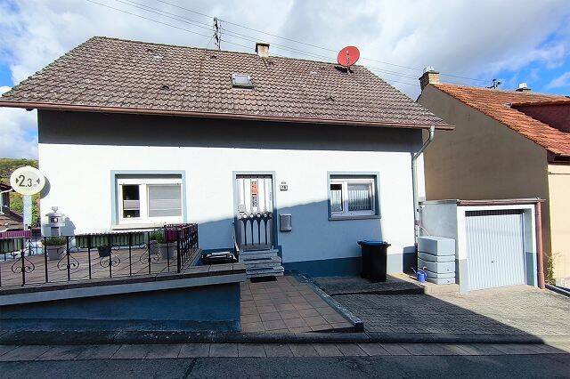 Gepflegtes Einfamilienwohnhaus mit Terrasse und Garage, 67742 Ginsweiler