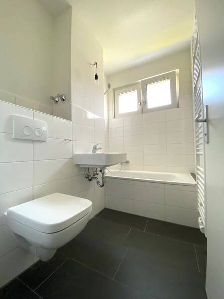 Schöne 3-Zimmer-Wohnung mit Wand und Bodenbelag, 44357 Dortmund (Bodelschwingh Nette Oestrich Westerfilde)