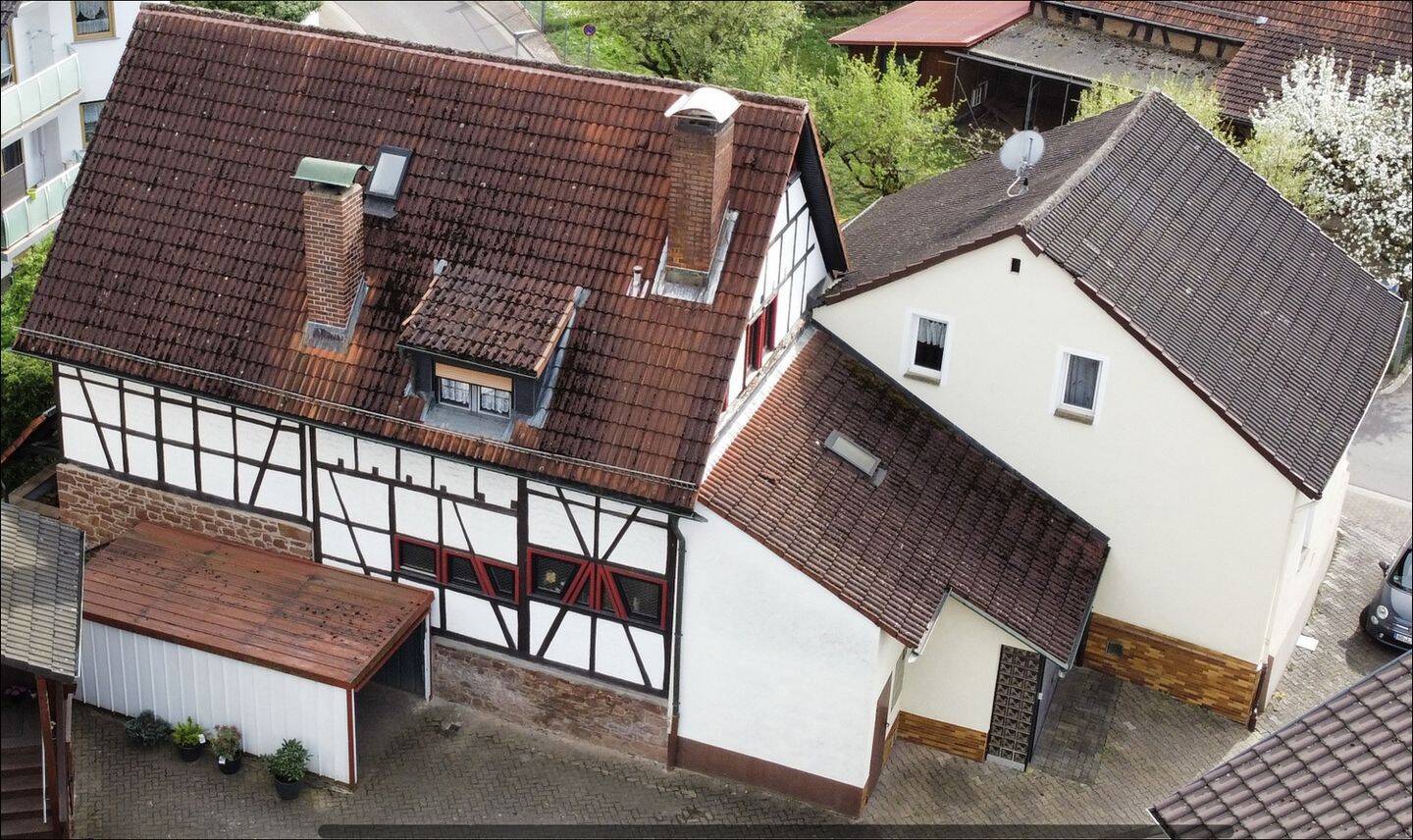Zwei Häuser = ein Preis + Raum für eigene Ideen, 63826 Geiselbach