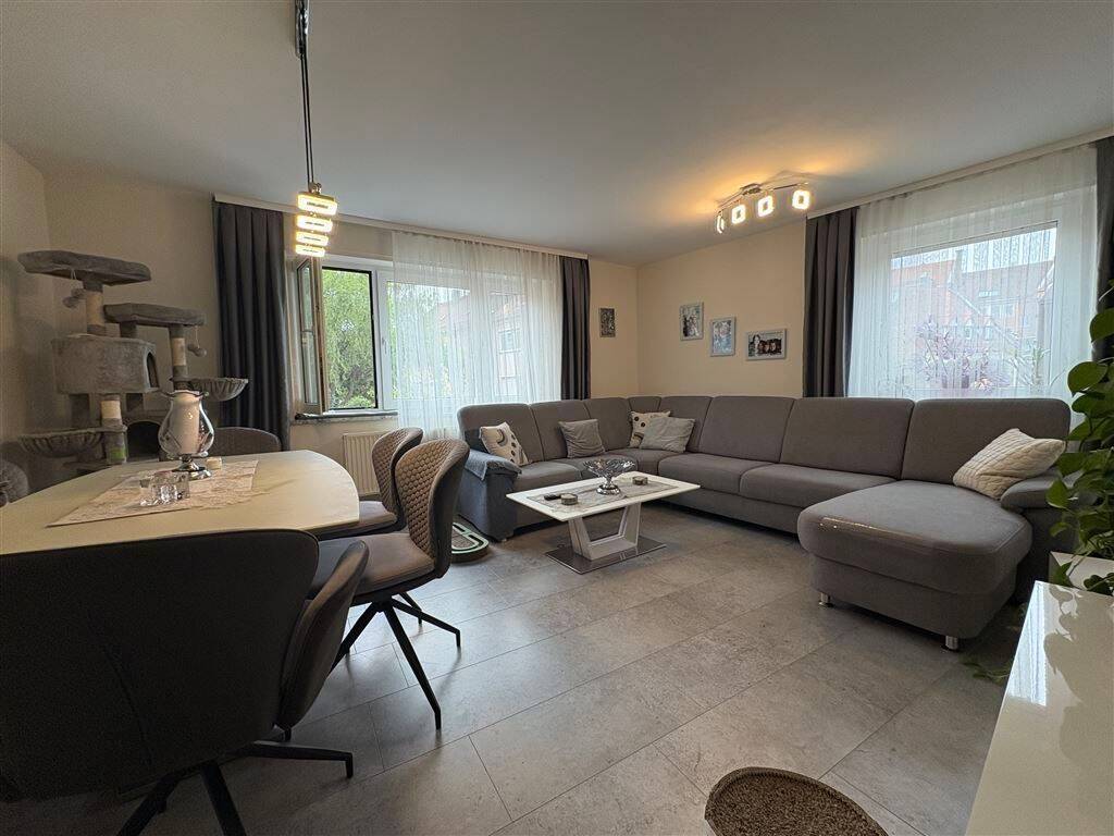 Gepflegte 3-Zimmer-Wohnung mit modernisiertem Bad, Garage und zentraler Innenstadtlage, 90443 Nürnberg