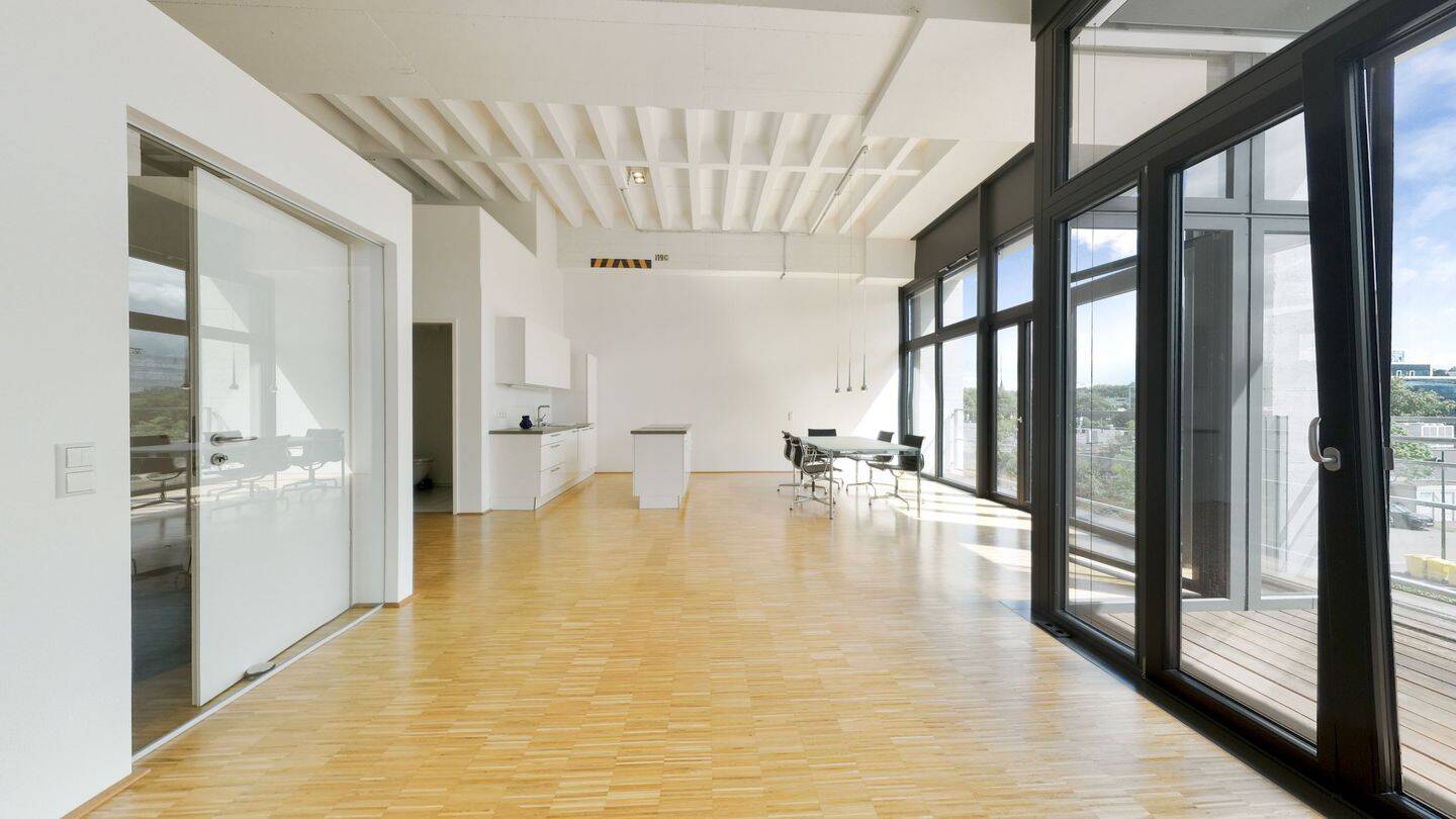 Traumhafte Loftwohnung im Ulmer Stadtregal!, 89077 Ulm (Söflingen Weststadt)