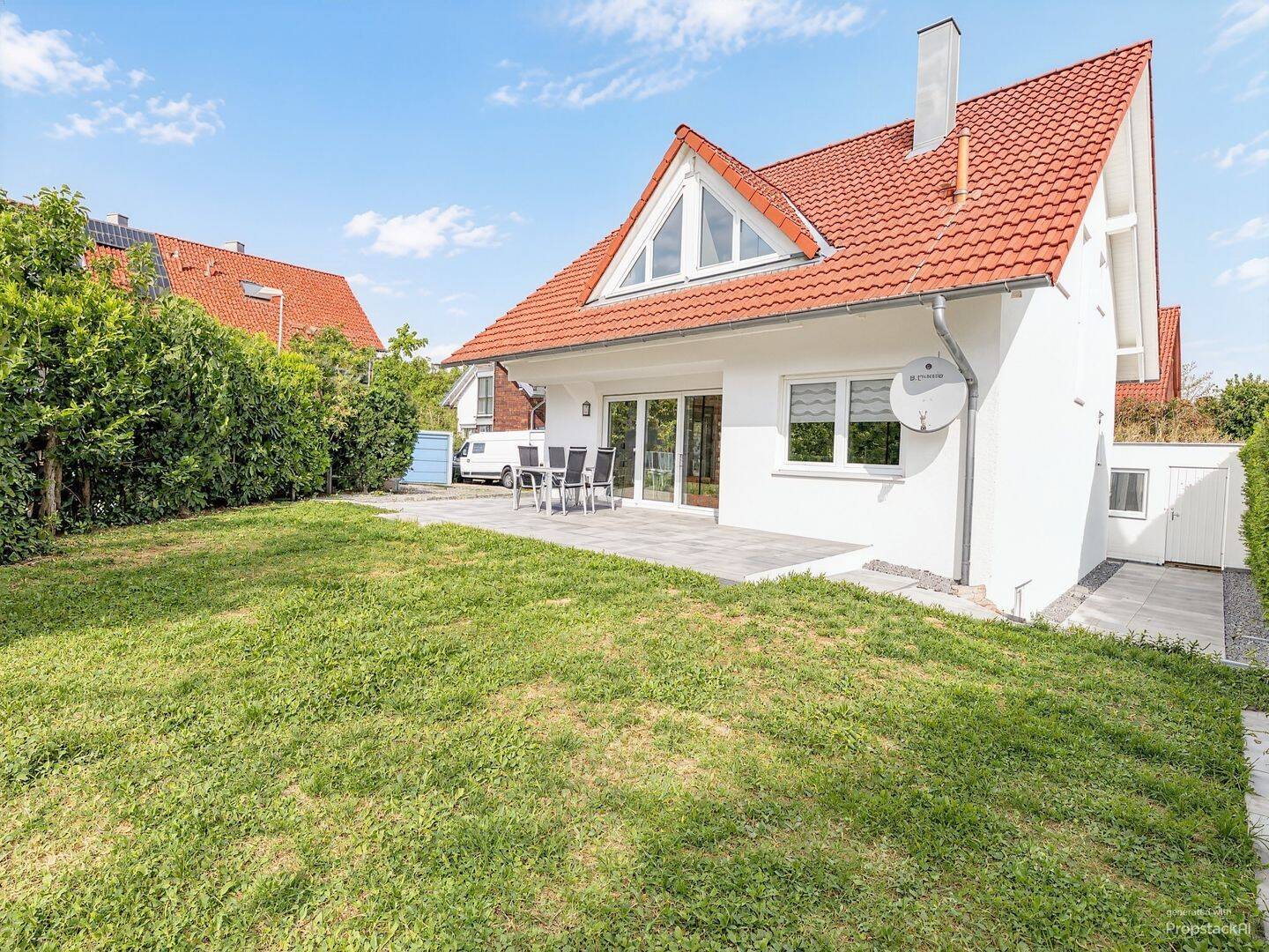 Familienfreundliches Zuhause mit großzügigem Raumkonzept und schönem Außenbereich!, 71093 Weil im Schönbuch