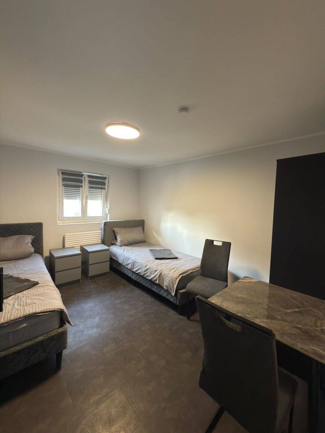 Möbliertes Doppelzimmer zu vermieten, 81243 München (Aubing-Lochhausen-Langwied Pasing-Obermenzing)