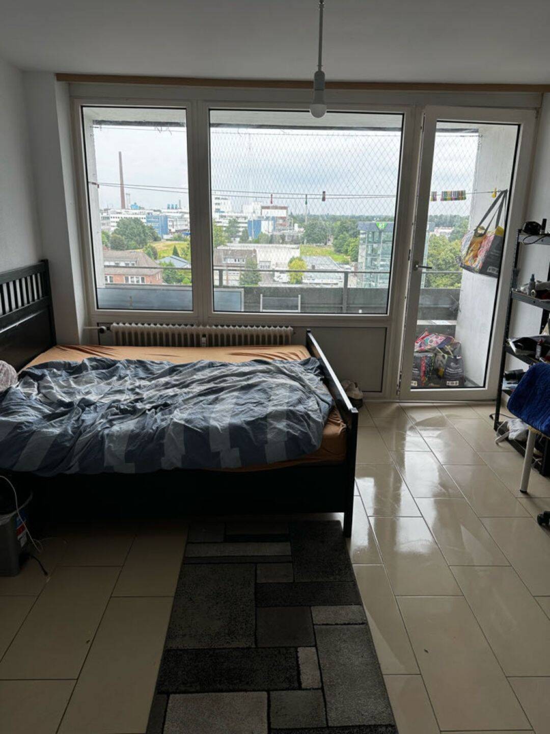 Schöne 1-Zimmer-Wohnung mit Balkon & Aussicht in Krefeld, 47829 Krefeld (Gartenstadt Uerdingen)